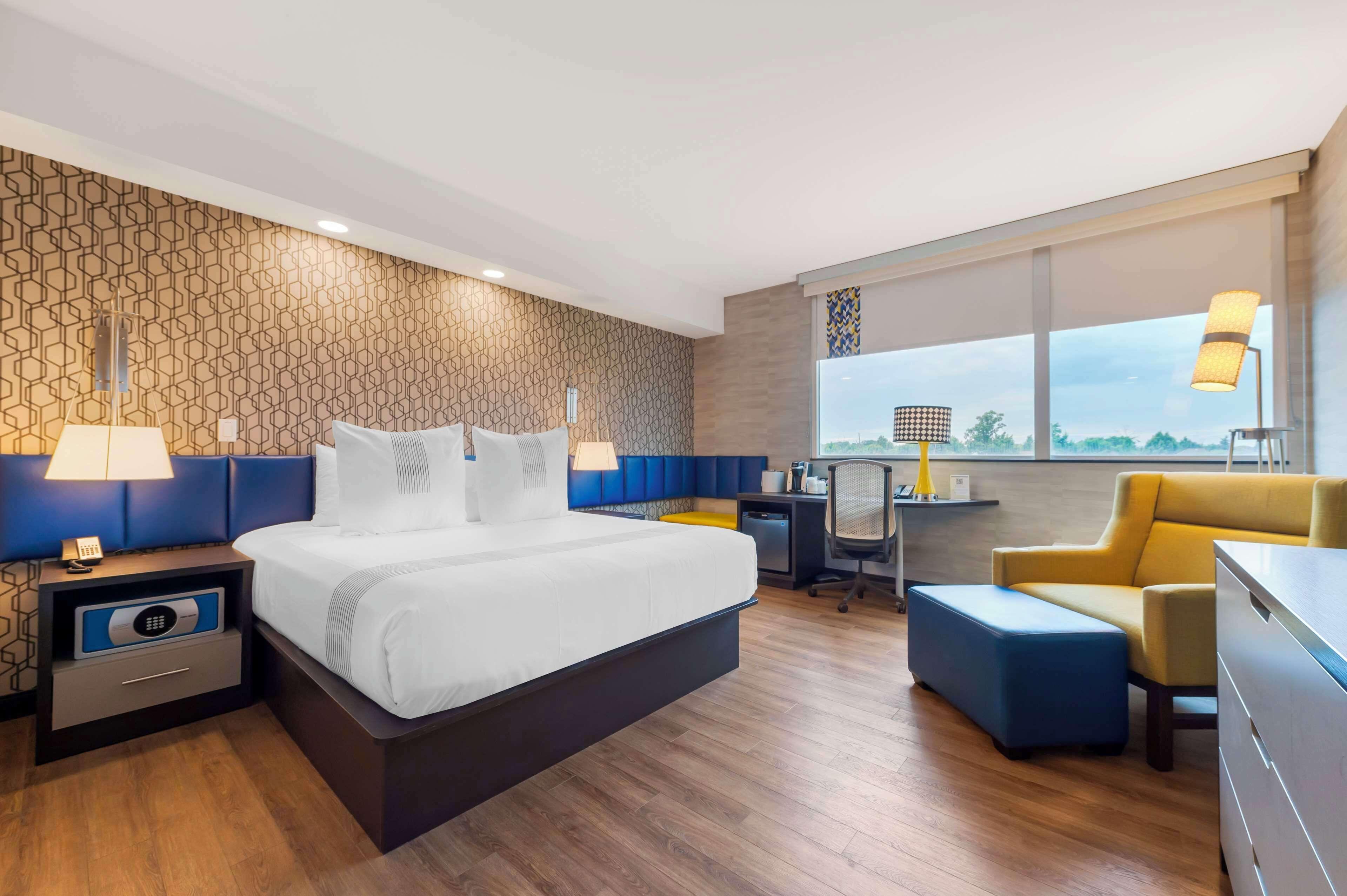 Glo Western Kanata West Hotel Ottawa