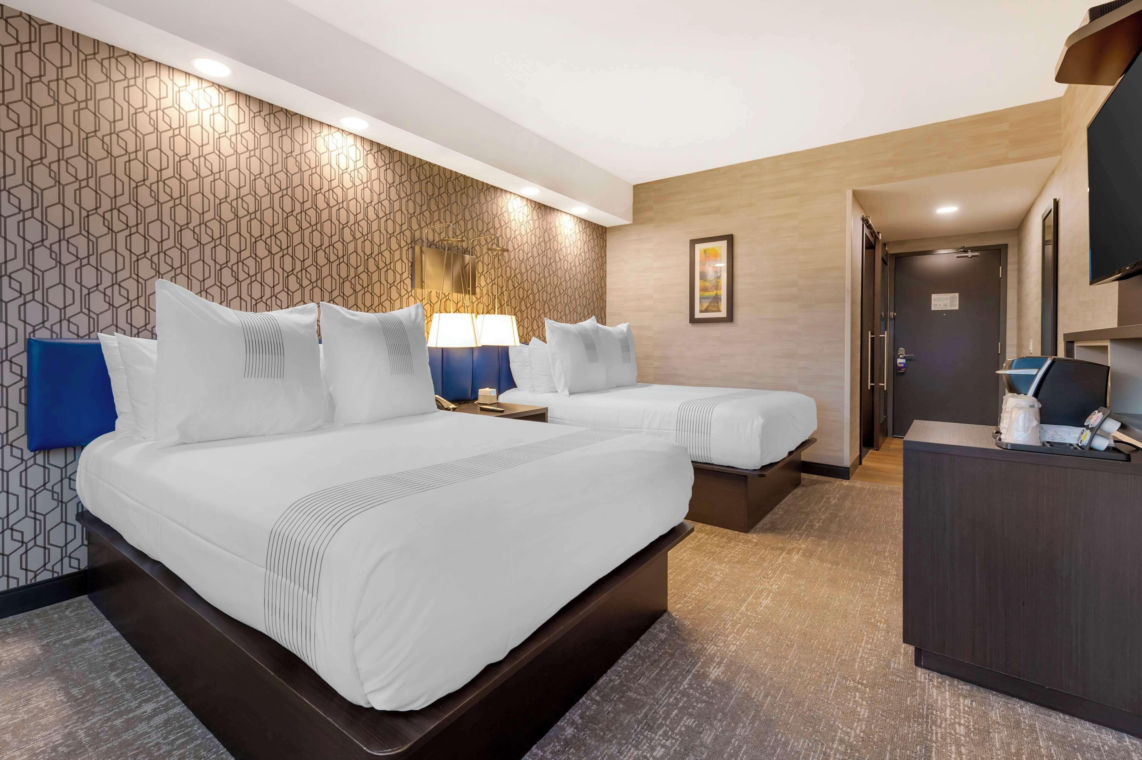 Hotel Glo Western Kanata West Ottawa