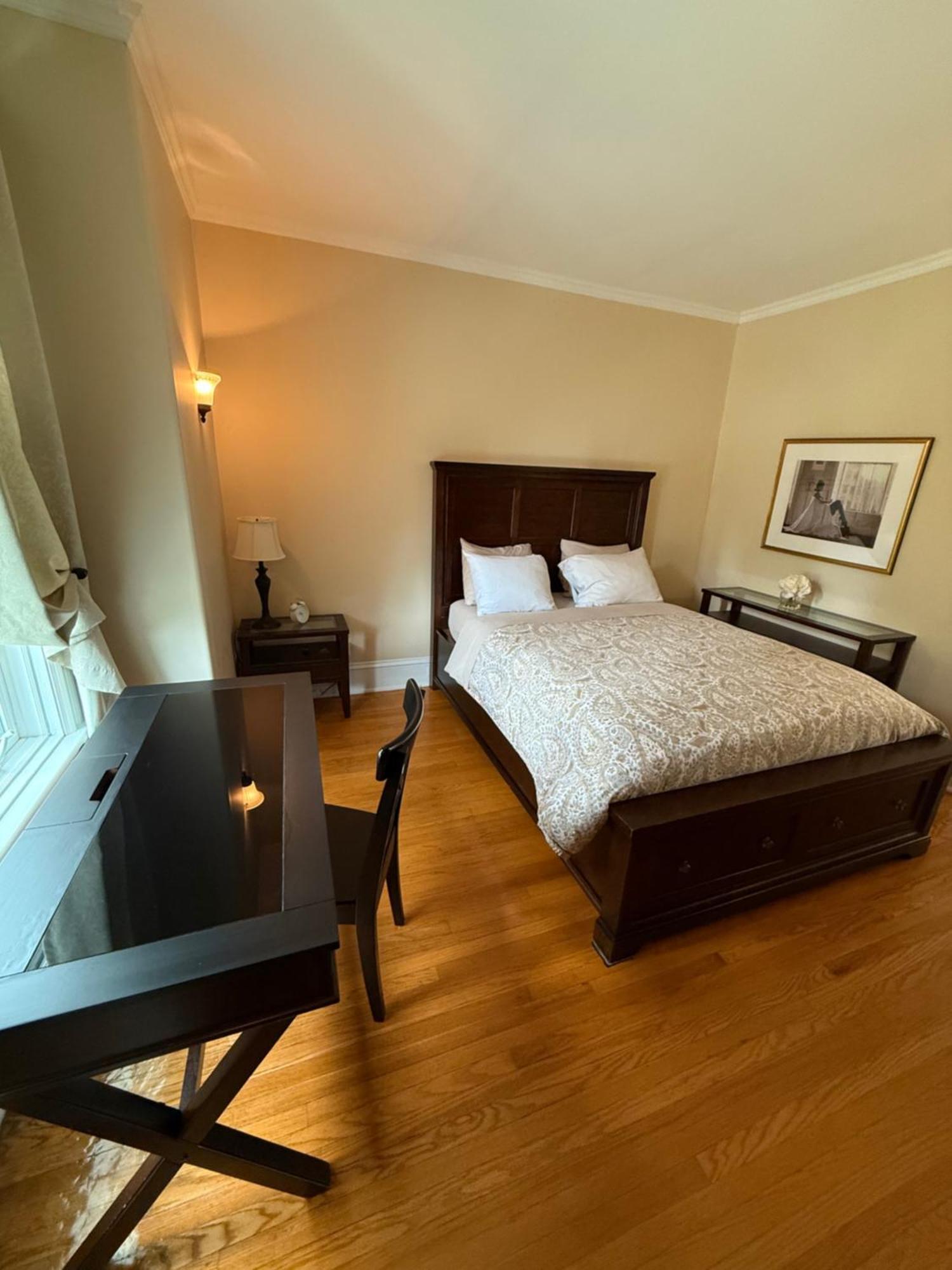 The Century House 3* Ottawa