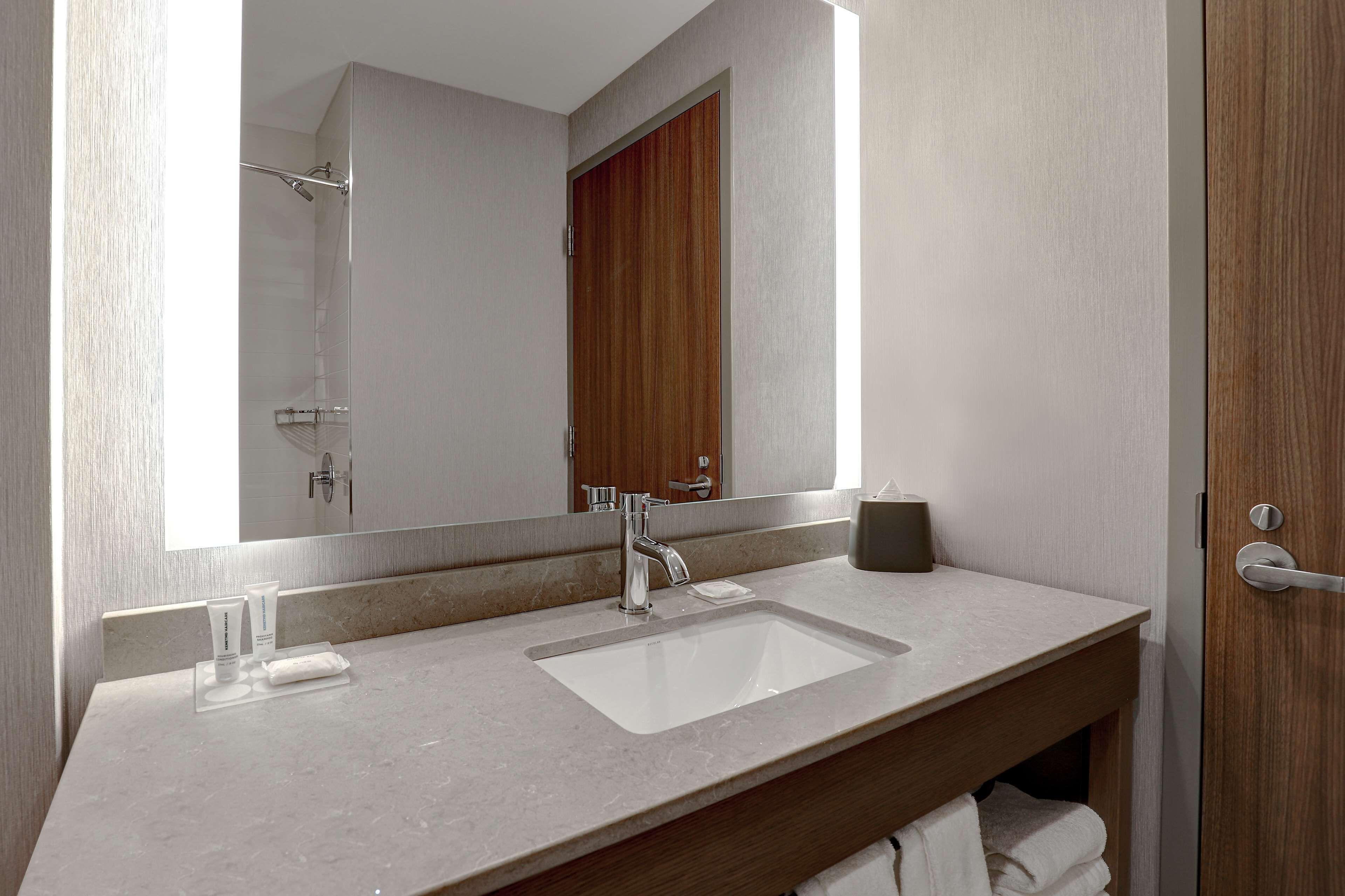 Hotel Hyatt Place West 3*