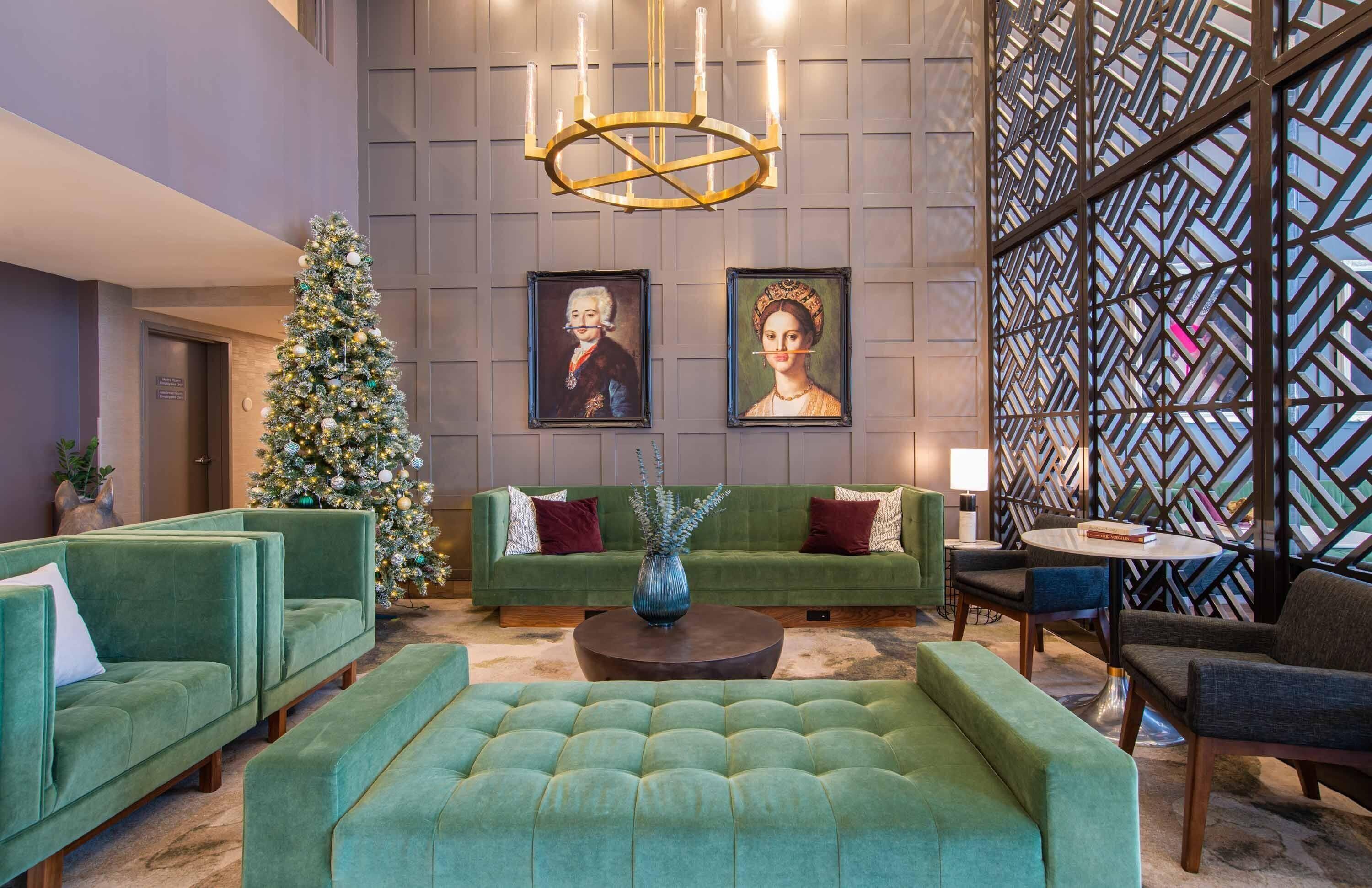 Hotel Sandman Signature Airport