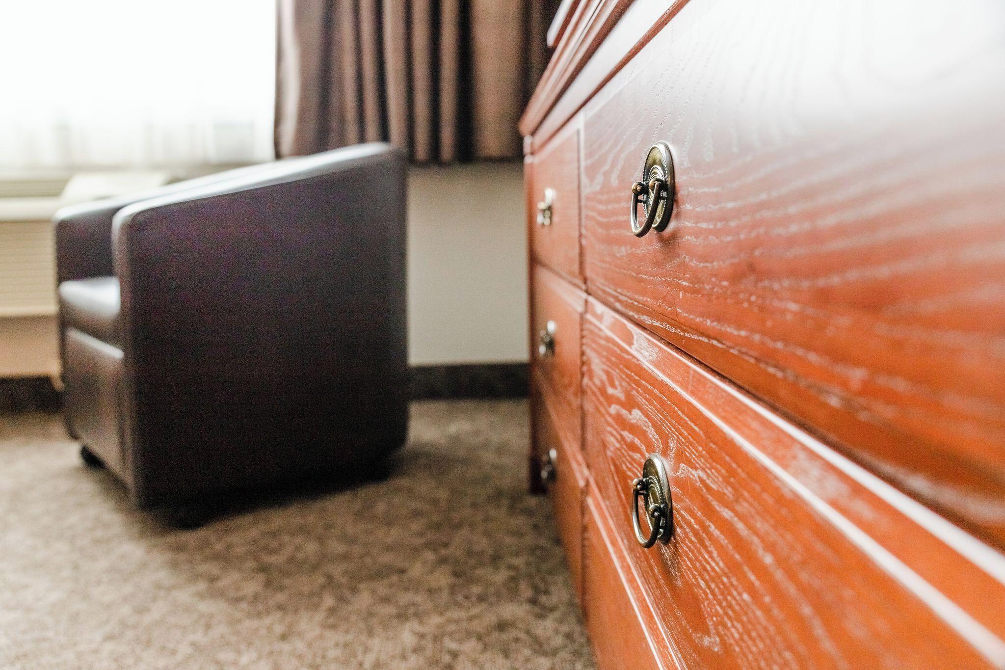 Adam's Airport Ottawa