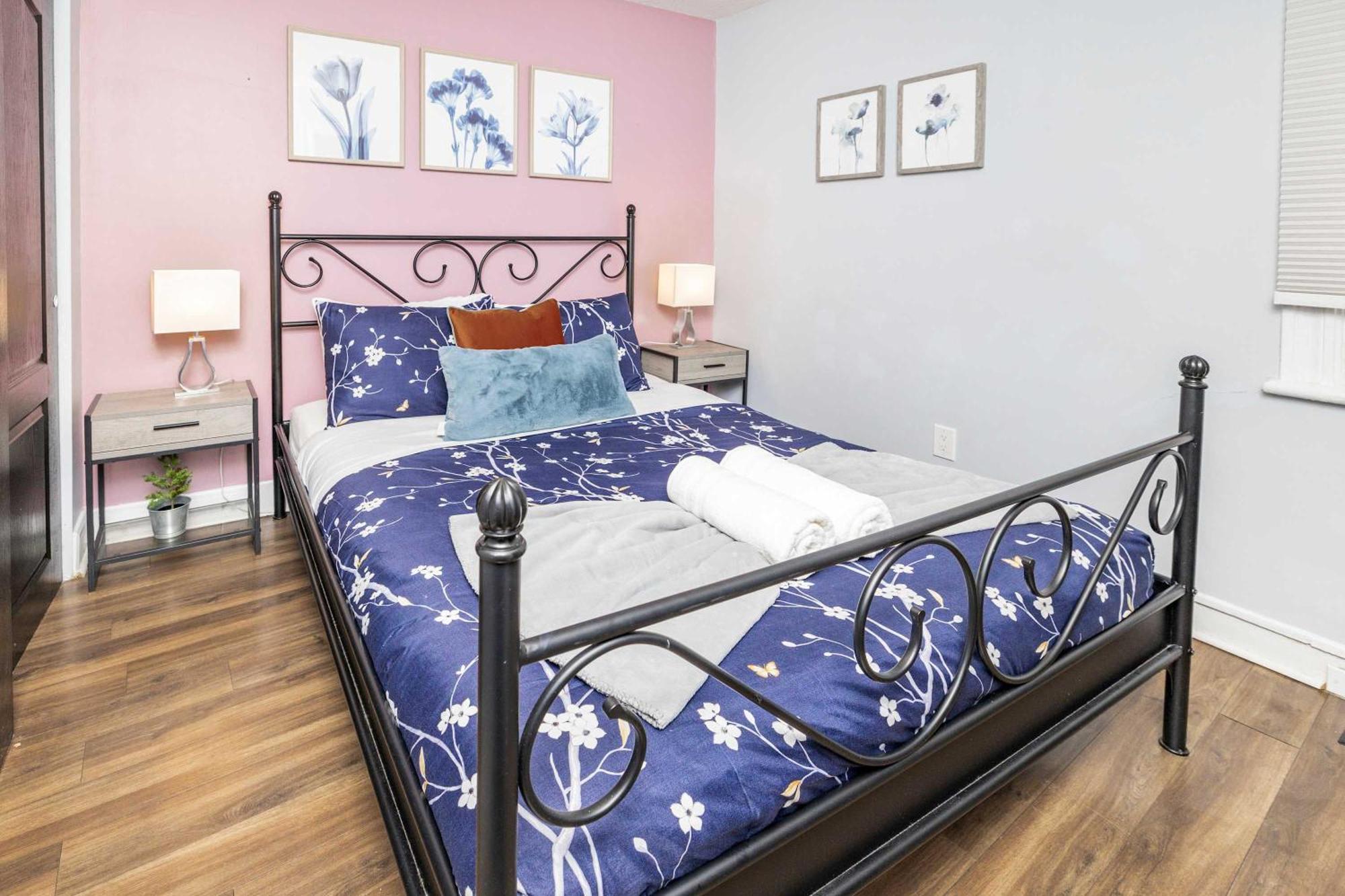 Urban 1br Gem With Kitchen, Smart Tv & Workspace Apartment