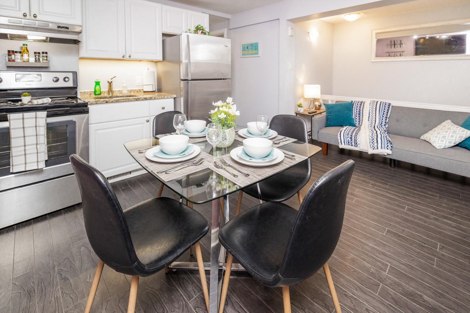 Apartment Stylish Getaway For 5 *