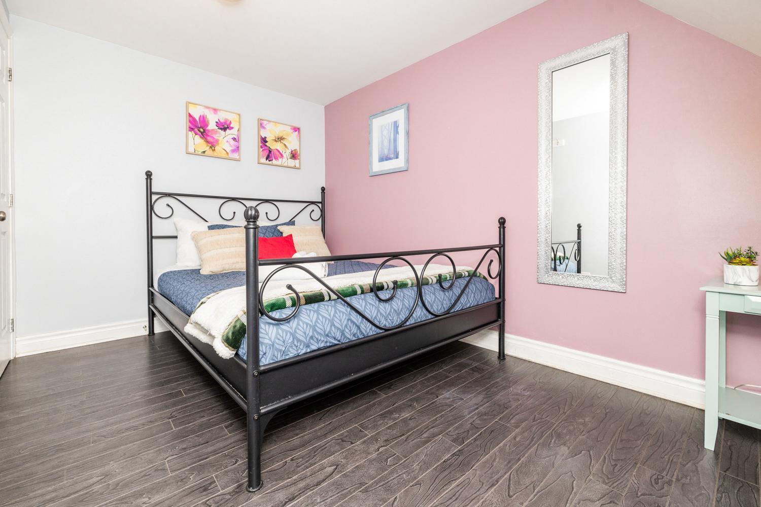 Stylish Getaway For 5 Apartment *