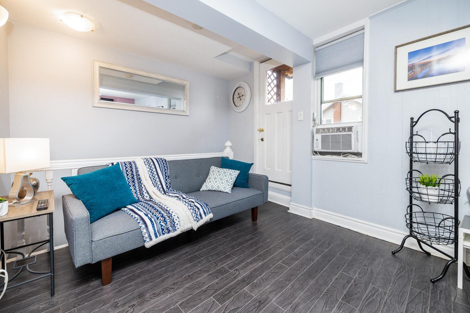 Apartment Stylish Getaway For 5