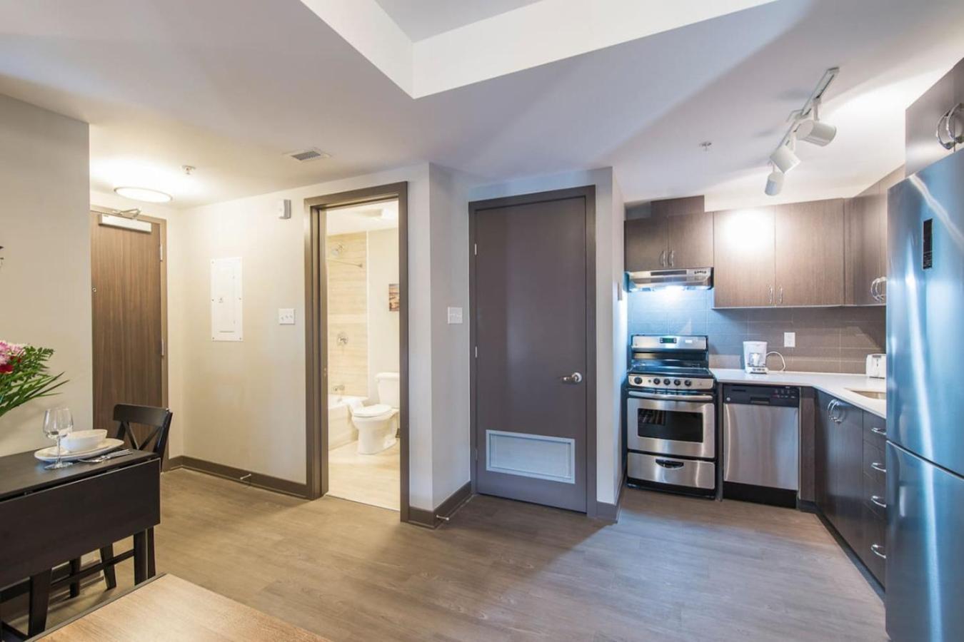 Holiday home Corporate Lisgar 1 Bedroom *