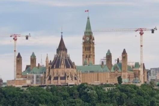 Spacious Family In Barrhaven *