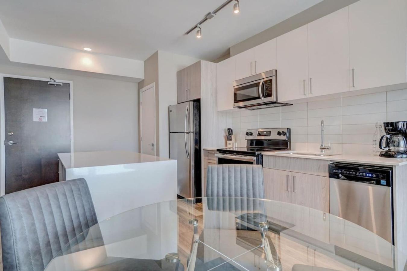 Corporate Wellington 1 Bedroom W Den *