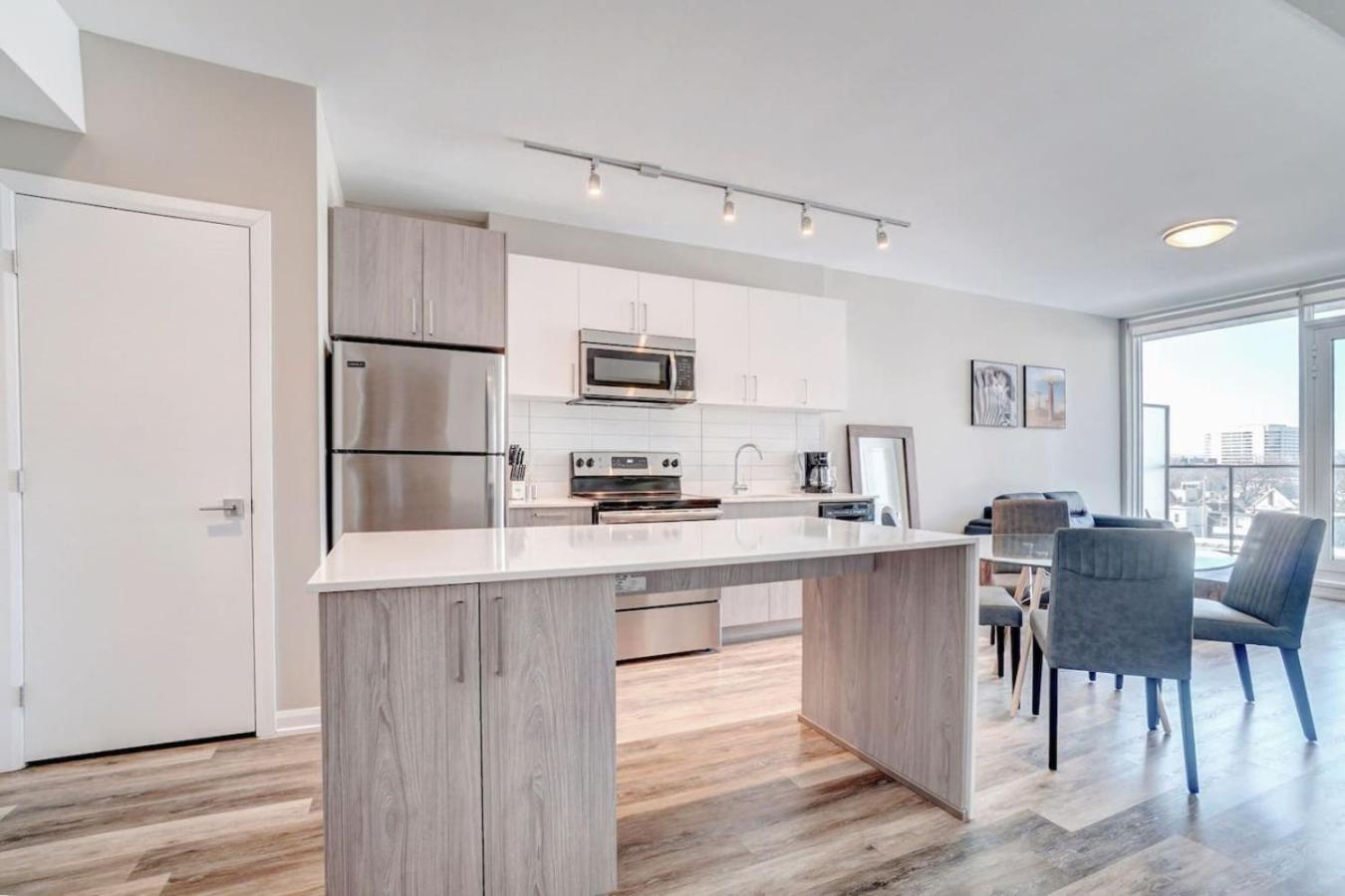 Apartment Corporate Wellington 1 Bedroom W Den *