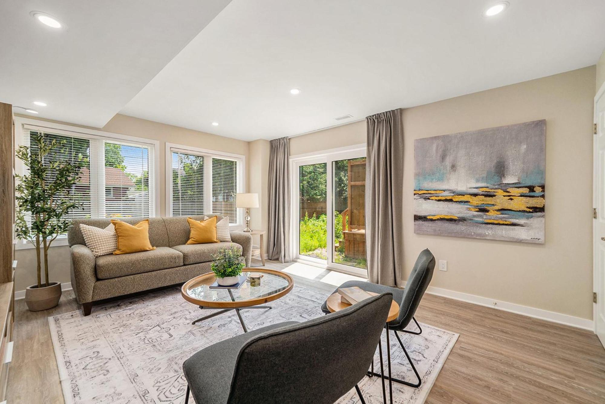 Midterm Furnished In Apartment Ottawa