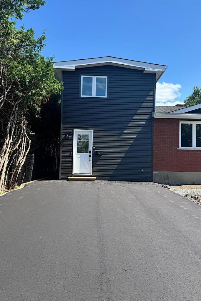 Midterm Furnished In Apartment Ottawa