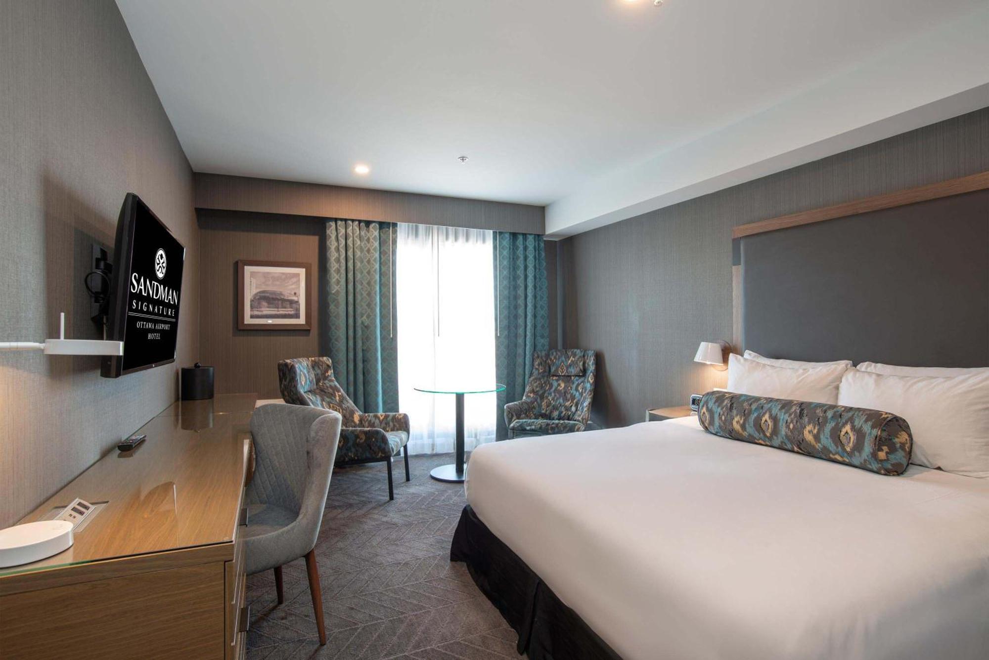 Sandman Signature Airport Ottawa