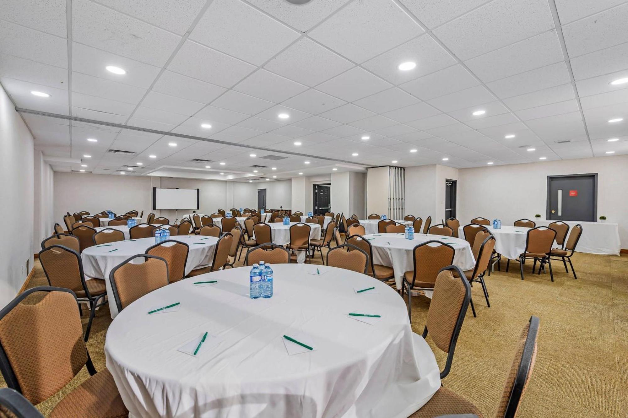 Quality Inn Ottawa