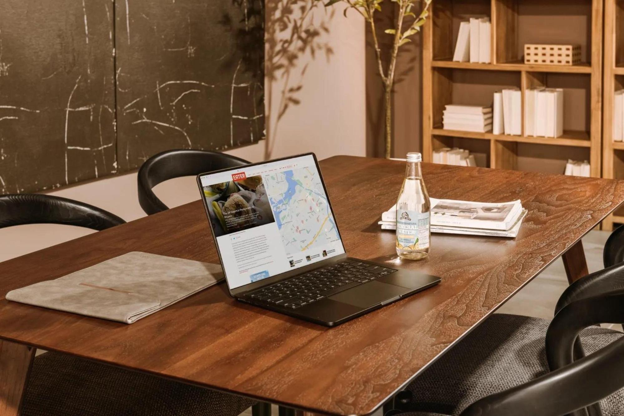 The Arlo, BW Signature Collection