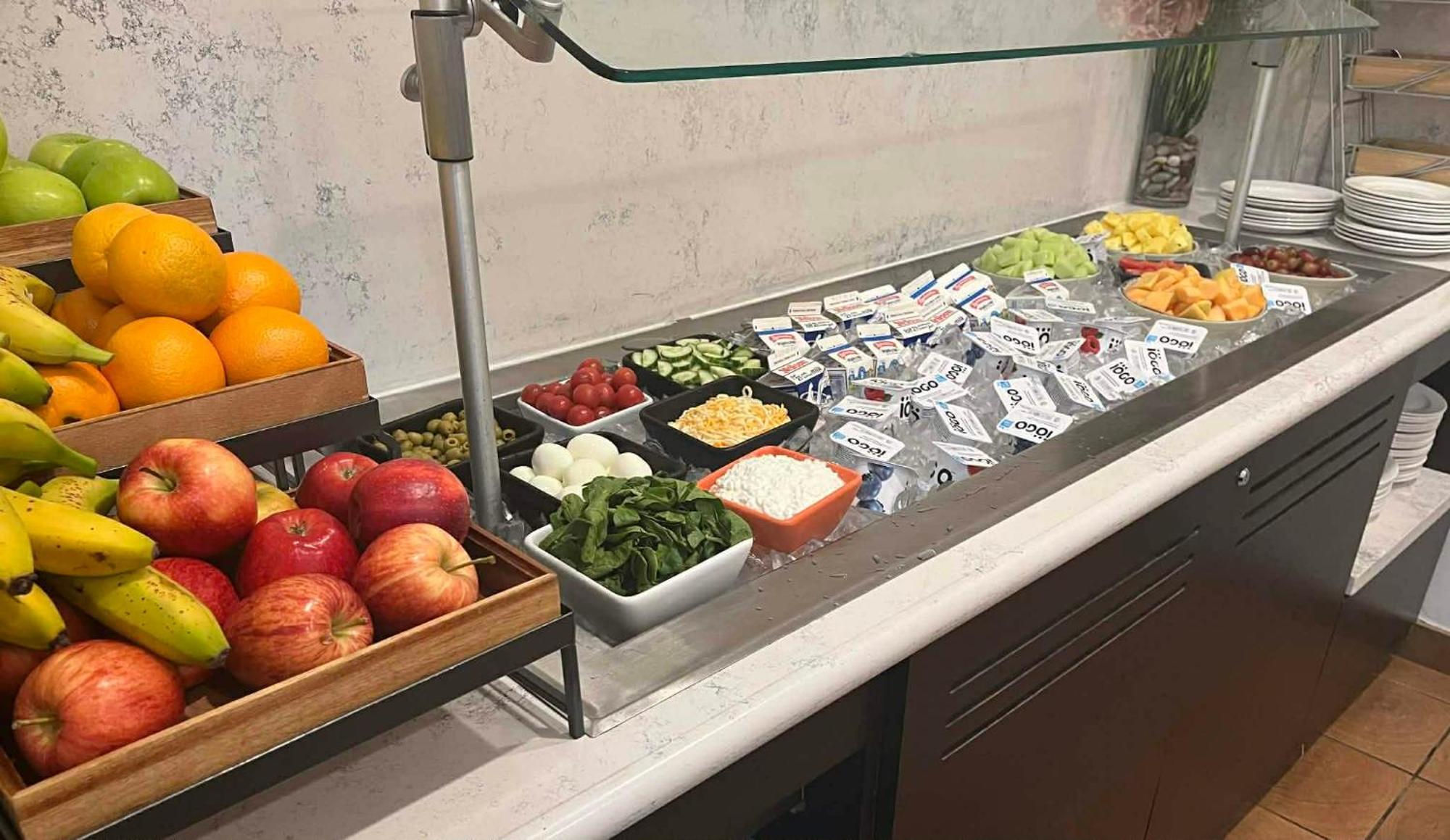 Courtyard By Marriott East Hotel 3*