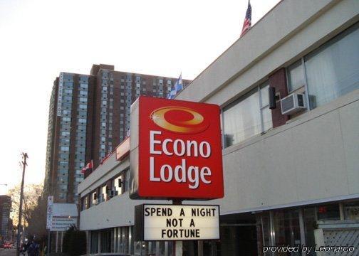 Lodge Econo Downtown Ottawa