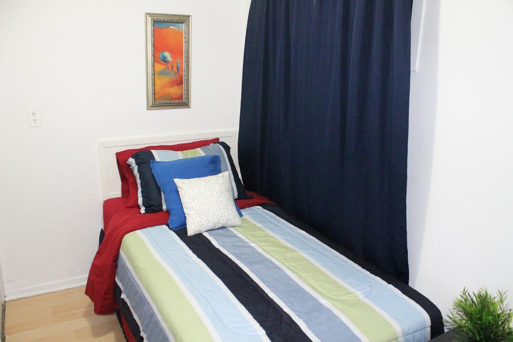Apartment Adib Apartments - 931 Pinecrest Rd, Unit B Ottawa