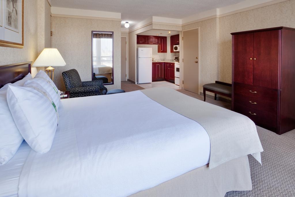 Hotel & Ottawa-downtown 3*