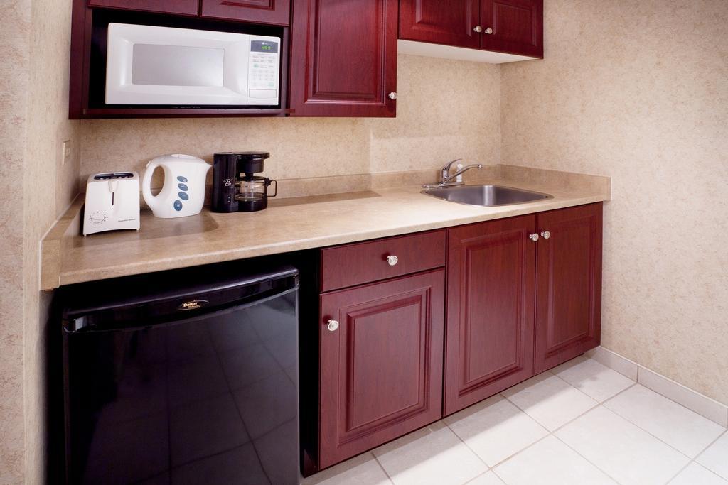 Hotel & Ottawa-downtown 3*