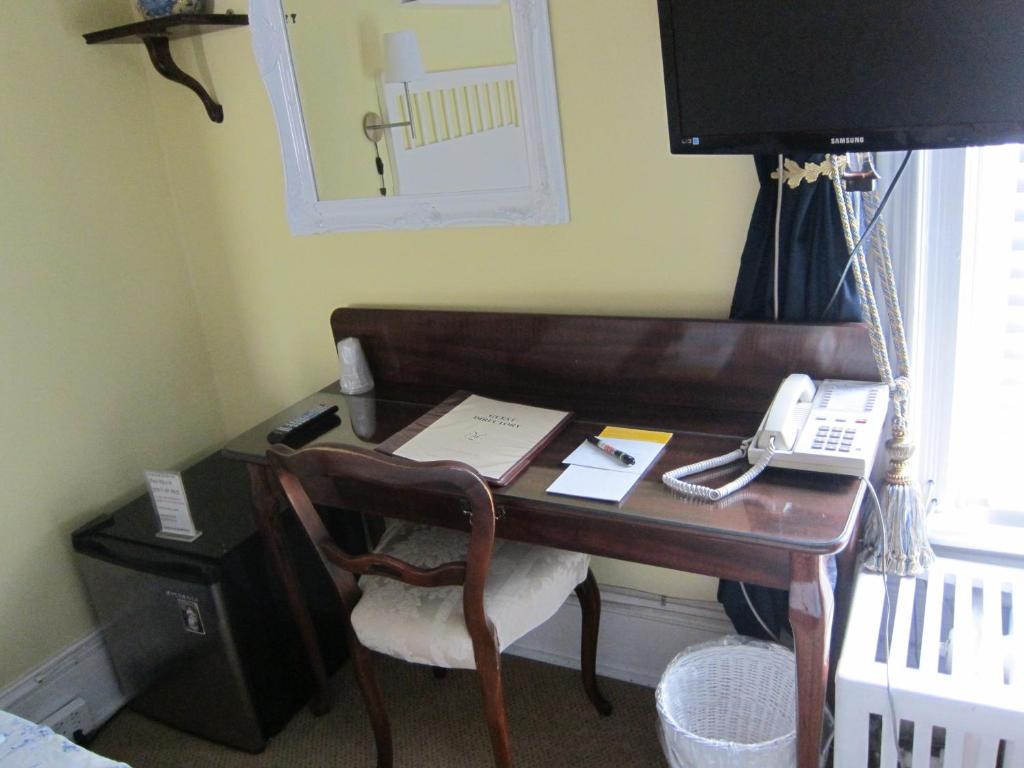 Mcgee's Bed & Breakfast 3*