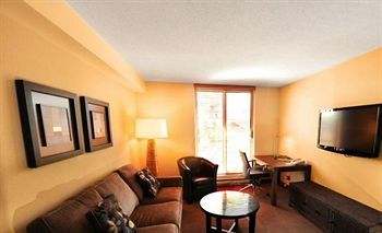 Hotel Bostonian Executive Suites