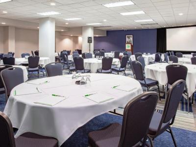 East By Ihg 4*