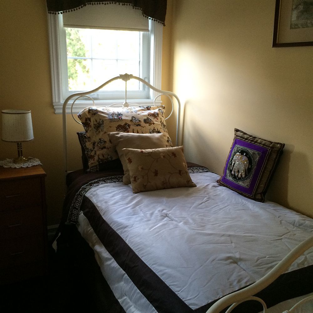 The Boston 't' Bed & Breakfast Ottawa