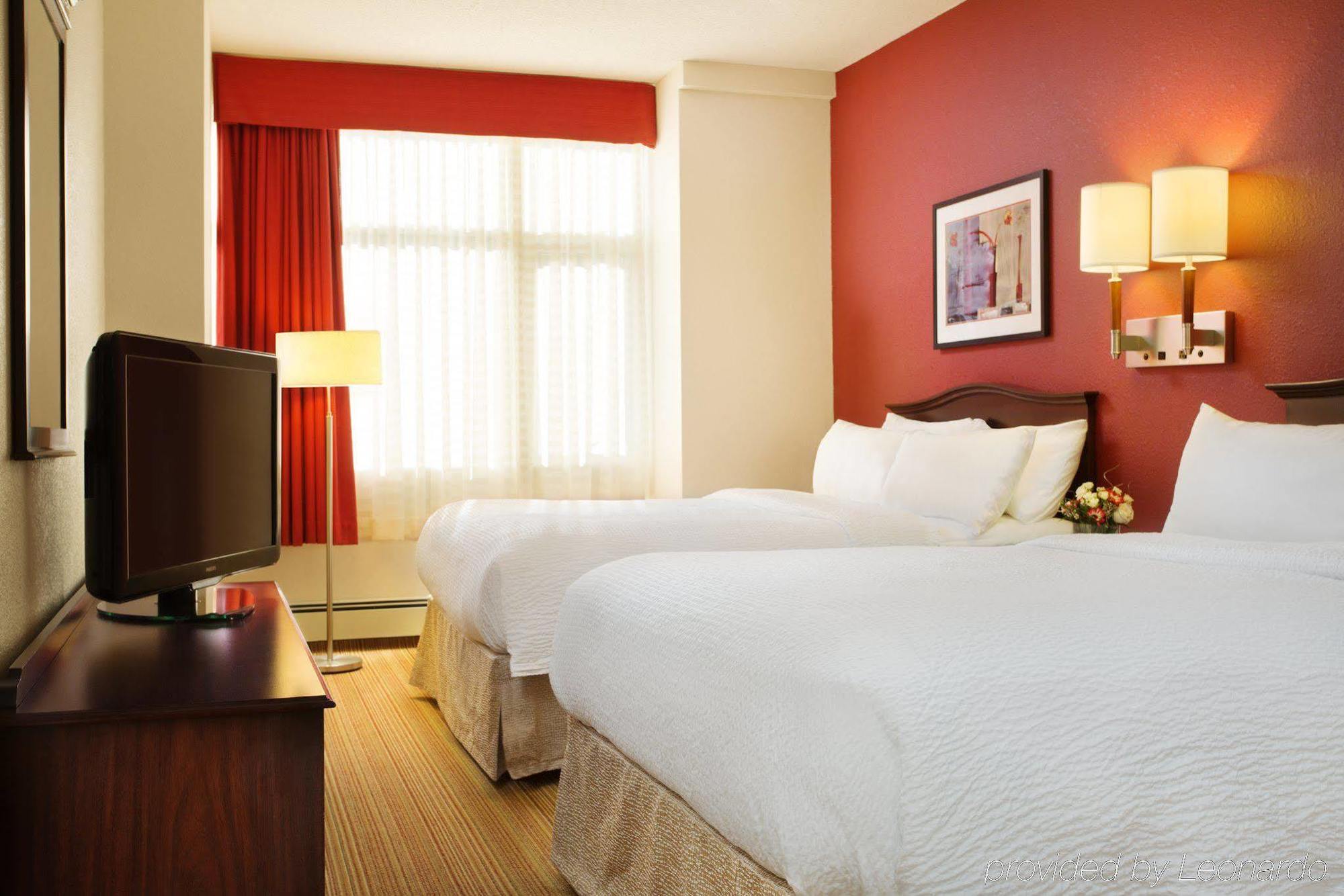 The Carleton 4*