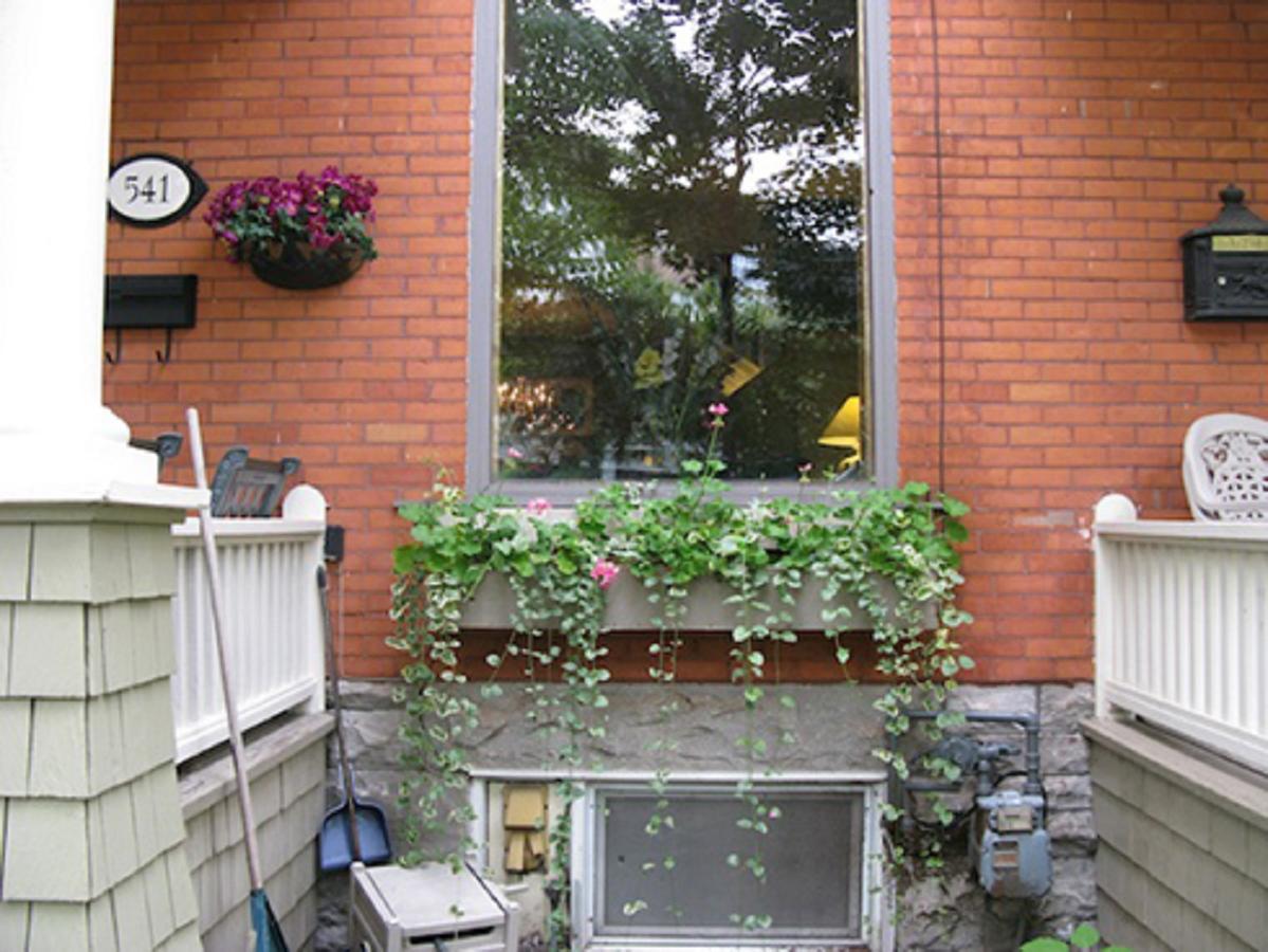 Avalon Bed & Breakfast 4*