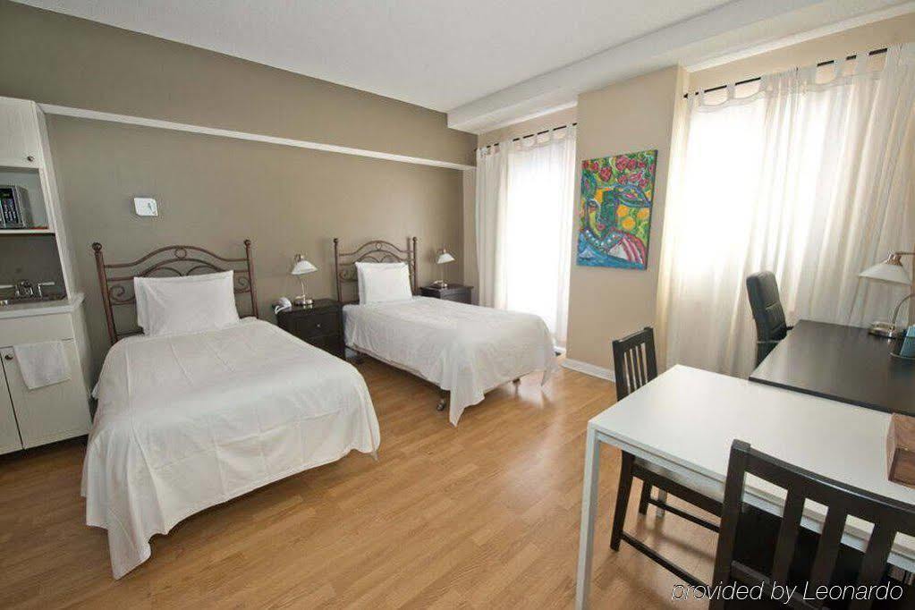 Hotel Byward Blue Ottawa