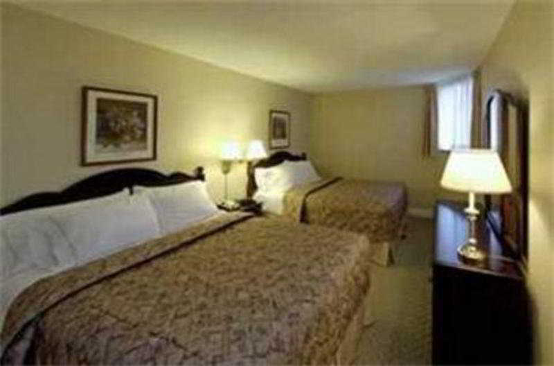 At Bay 3* Ottawa