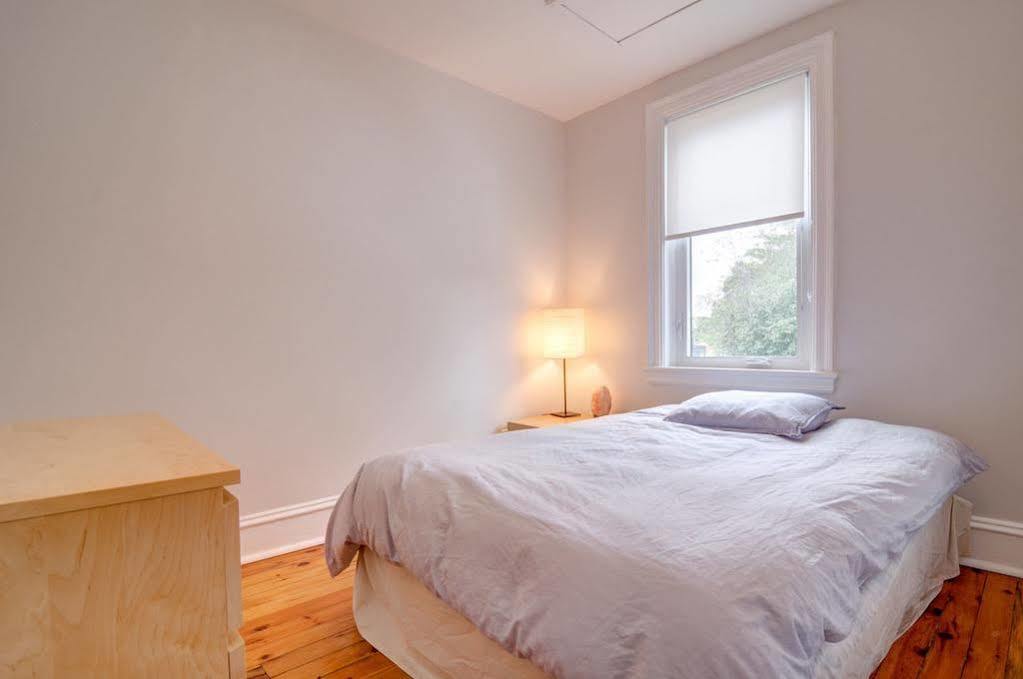 Lm Sims Avenue * Ottawa