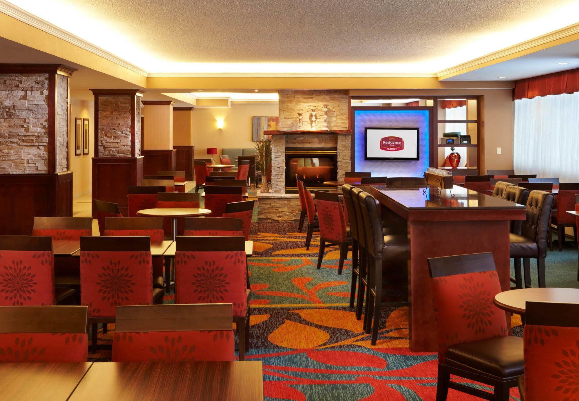 Hotel The Carleton
