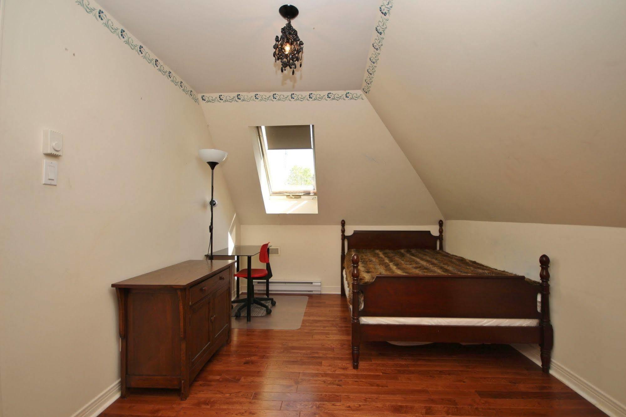Ambassador Bed & Breakfast