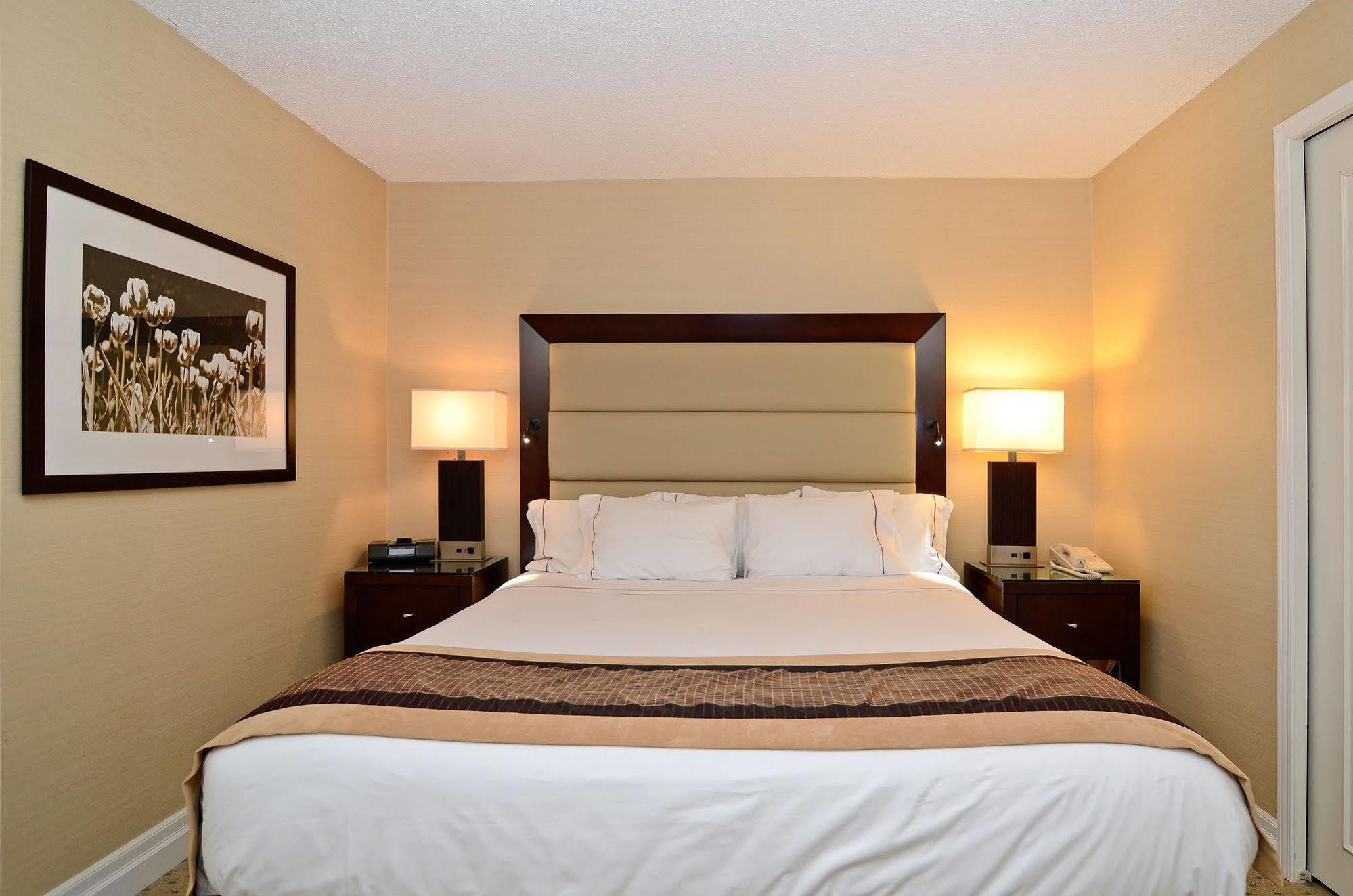 At Bay Hotel 3*