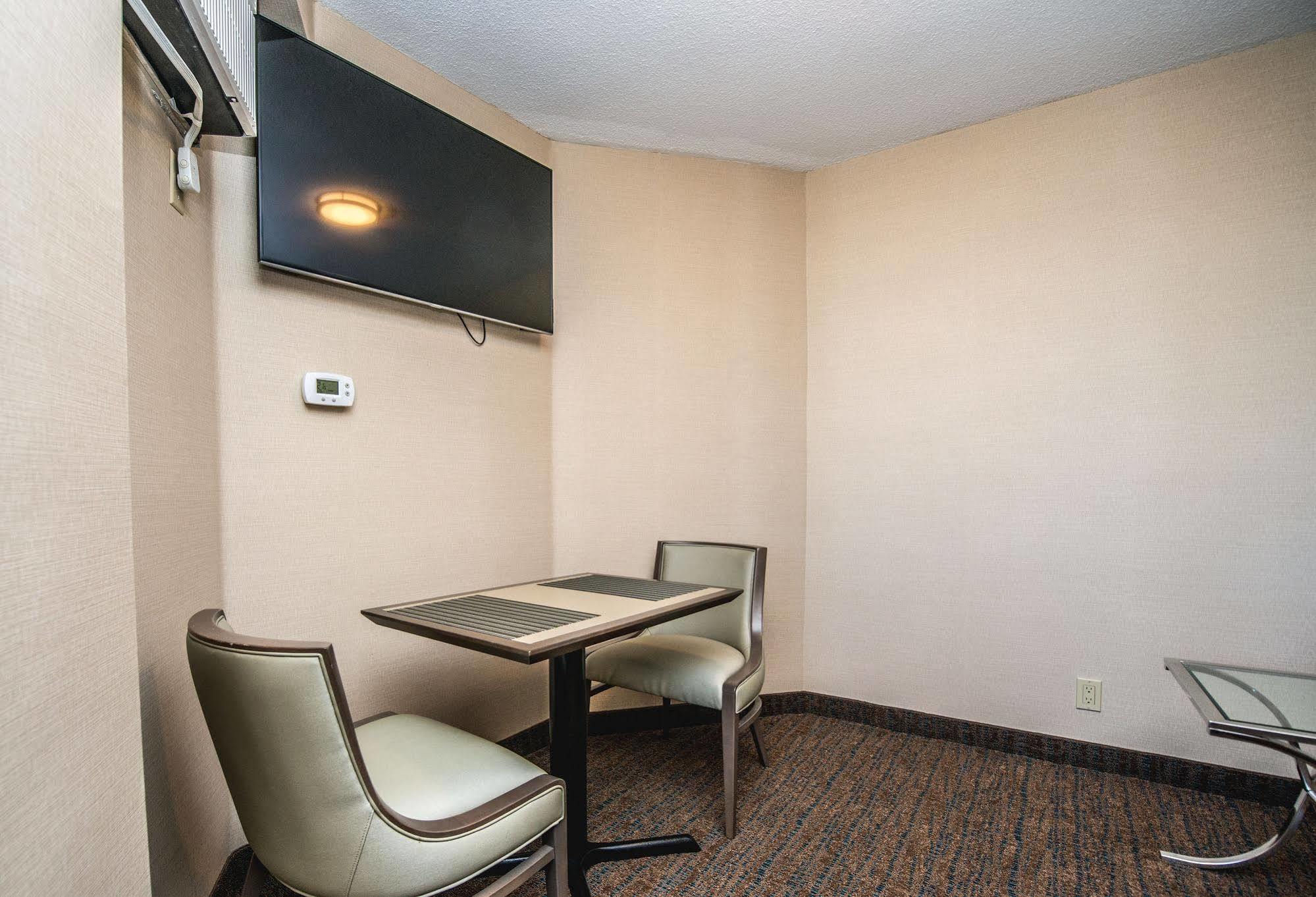 Hotel Western Centre 3*