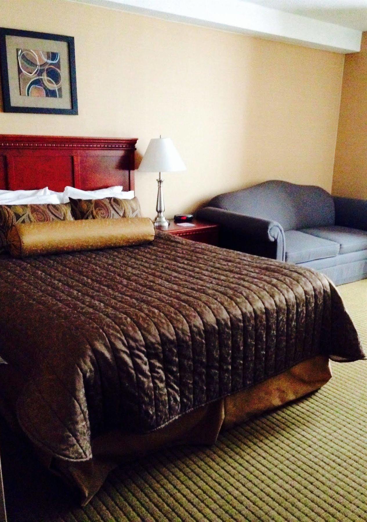 Welcominns Ottawa