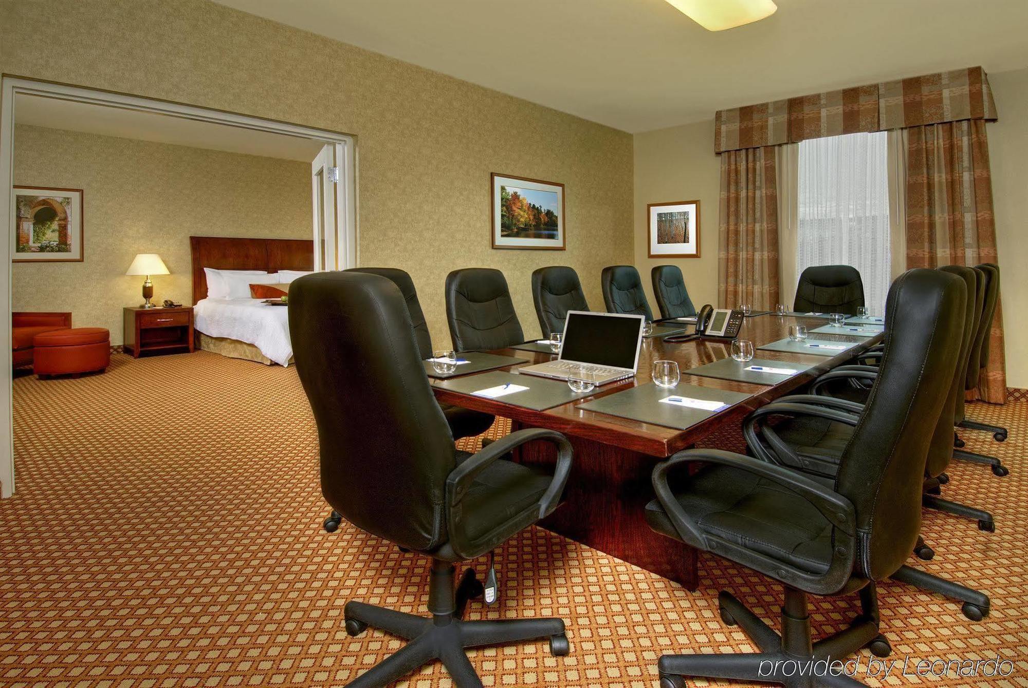 Hotel Hilton Garden Airport