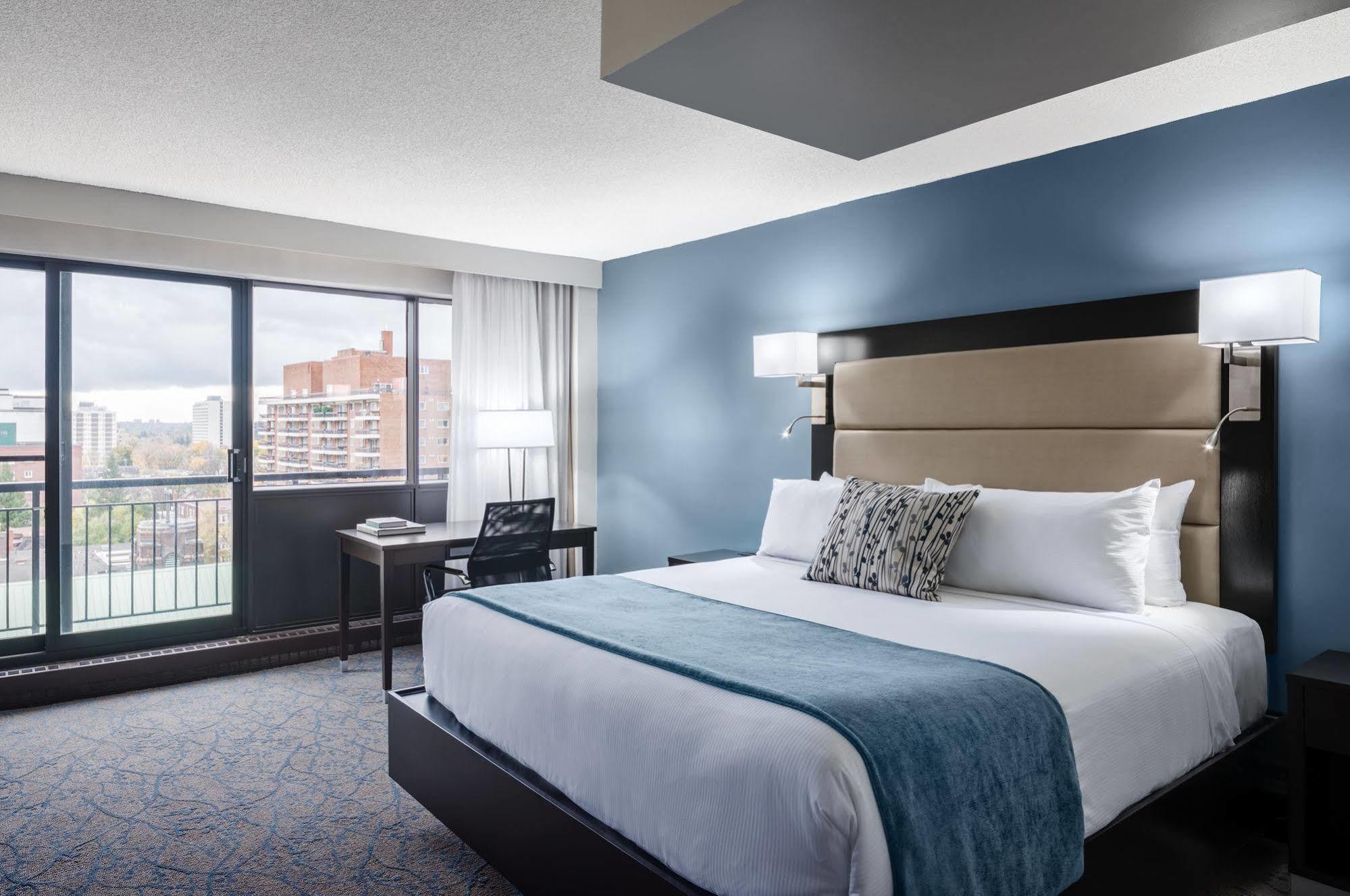 Hotel Embassy & 3*