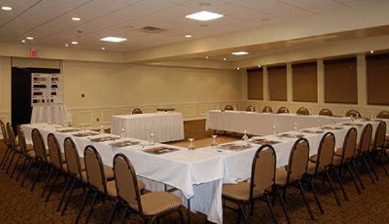 Hotel Embassy West Ottawa