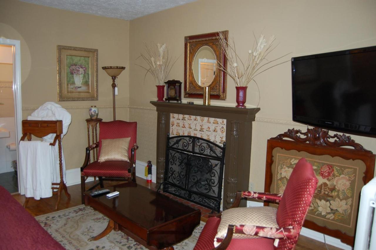 Mcgee's Bed & Breakfast 3*