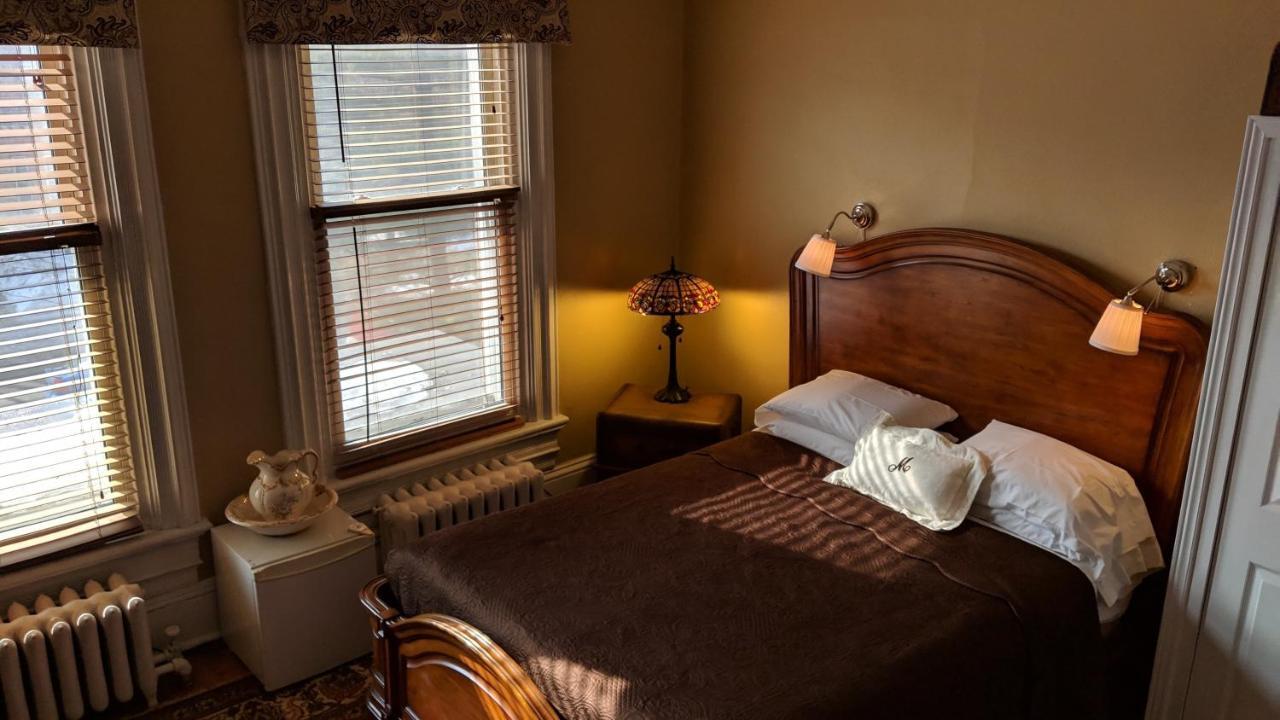 Mcgee's Bed & Breakfast Ottawa