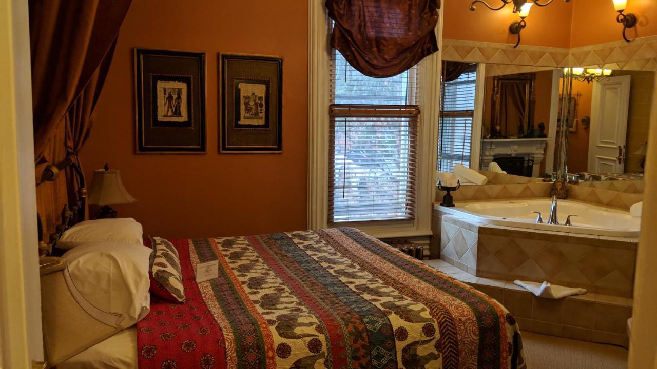 Mcgee's Bed & Breakfast Ottawa