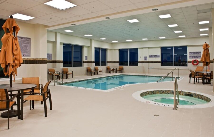 Hotel Courtyard By Marriott East Ottawa