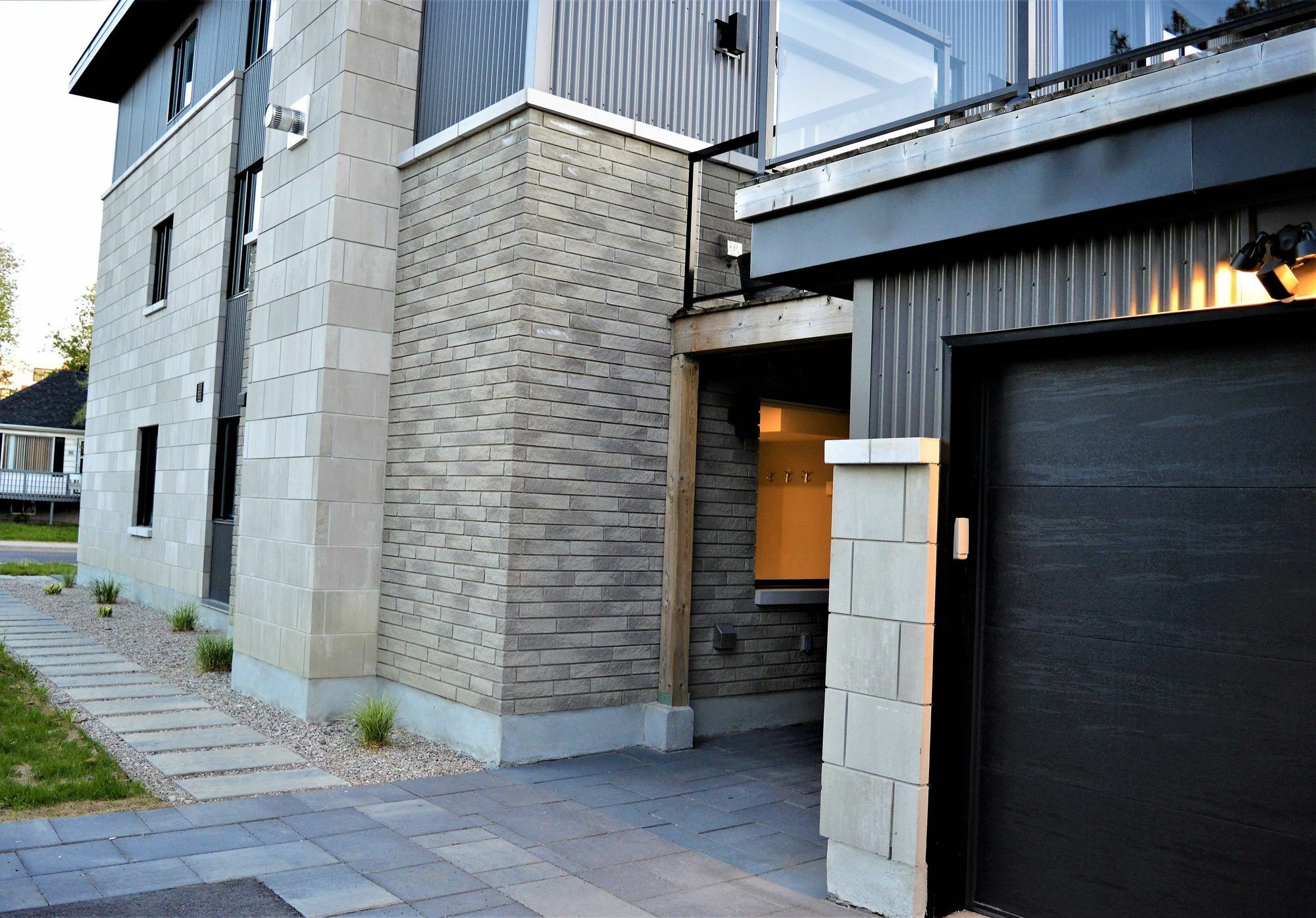Simply Luxury Apartment Ottawa