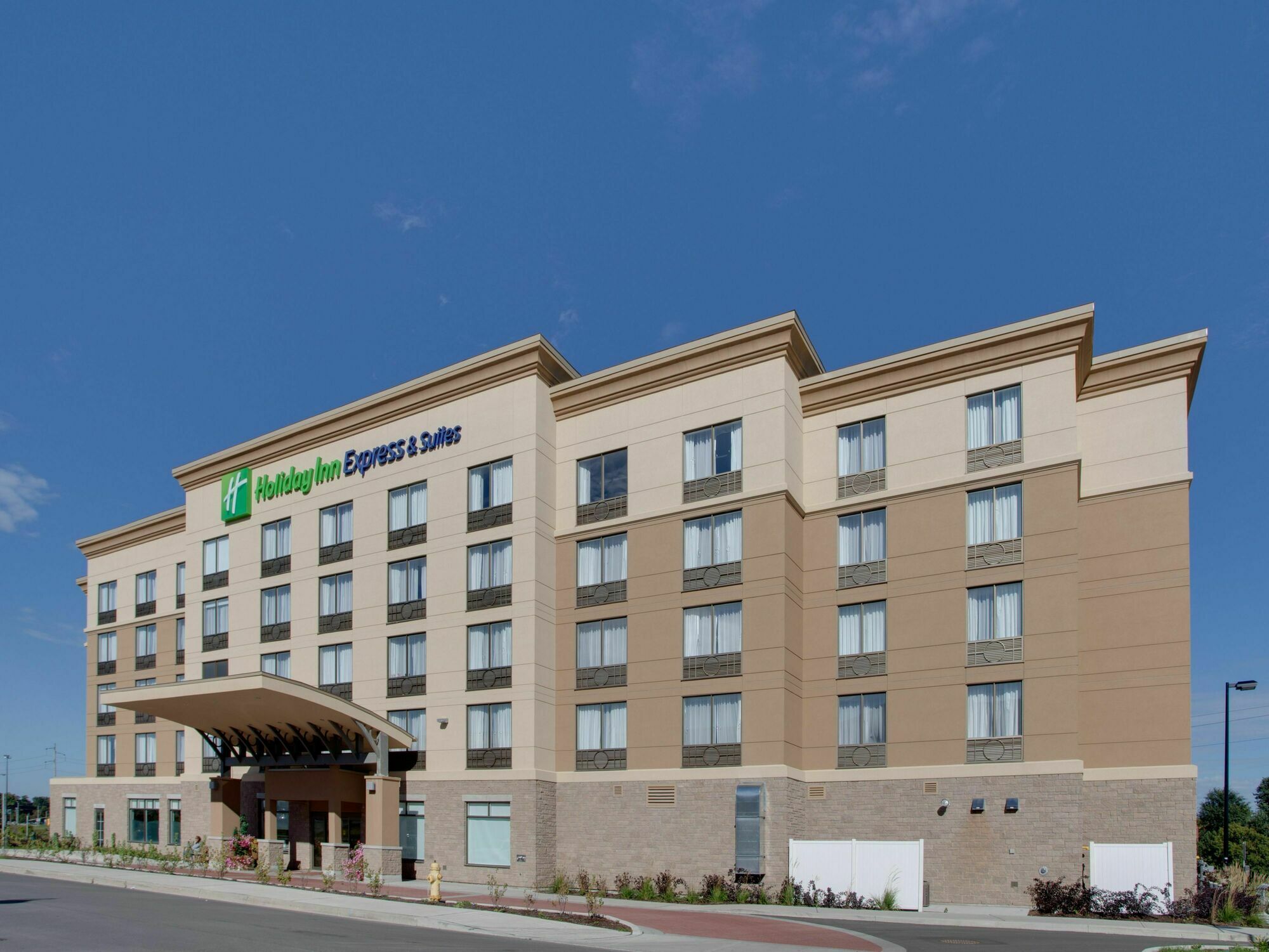 East By Ihg 4*