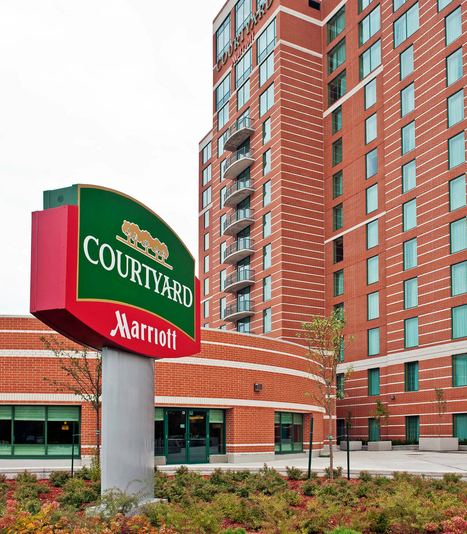 Courtyard By Marriott East Hotel Ottawa