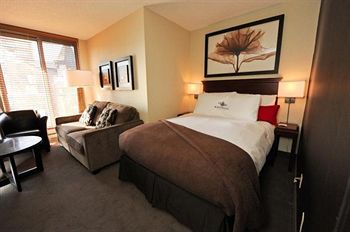 Bostonian Executive Suites 3*
