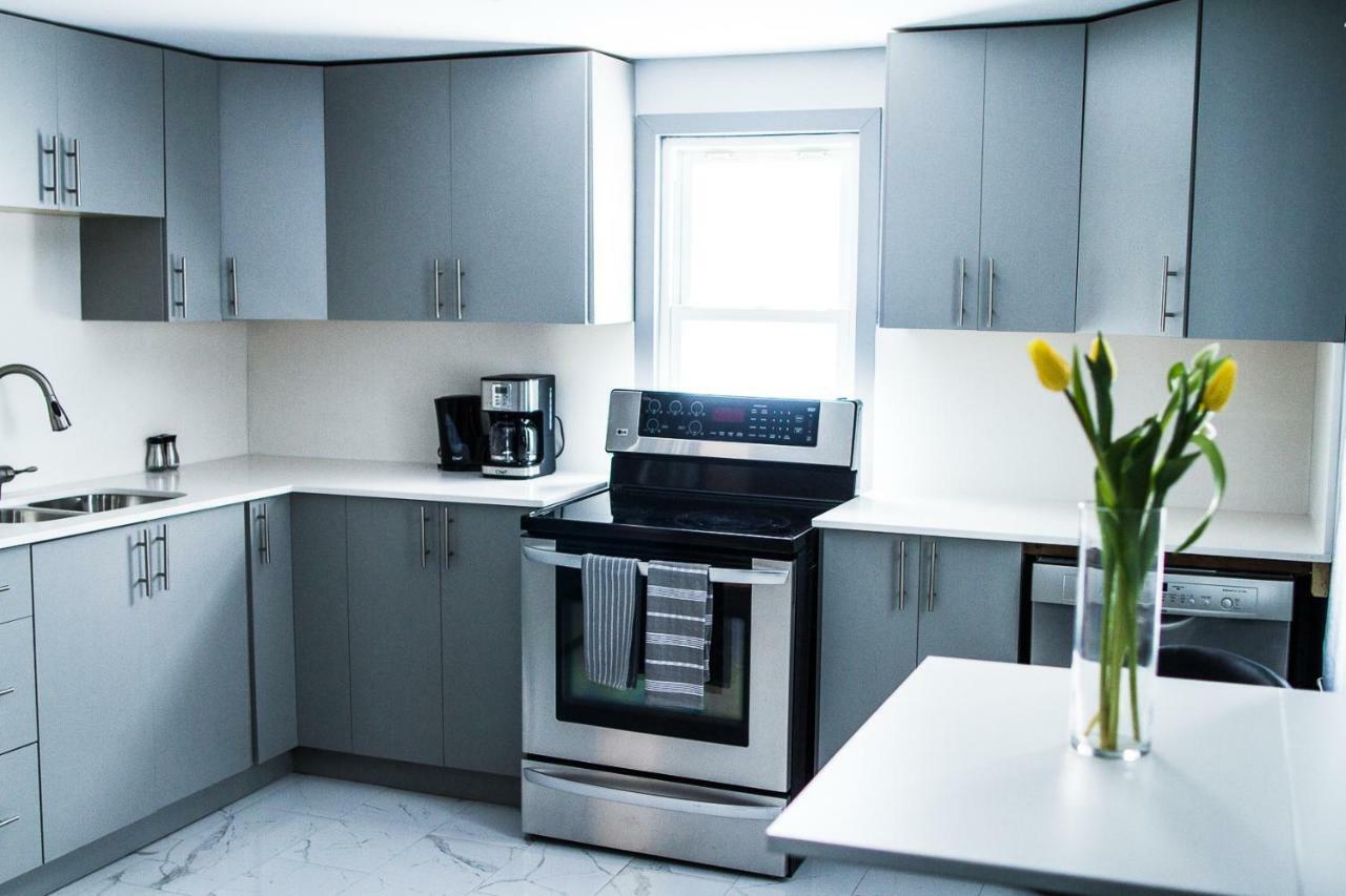 Cozy Two Bedroom Home-free Parking